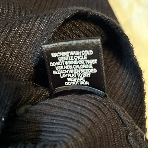 Black knit bodysuit Women's Size Medium Spaghetti straps NWT Sexy - Picture 9 of 9